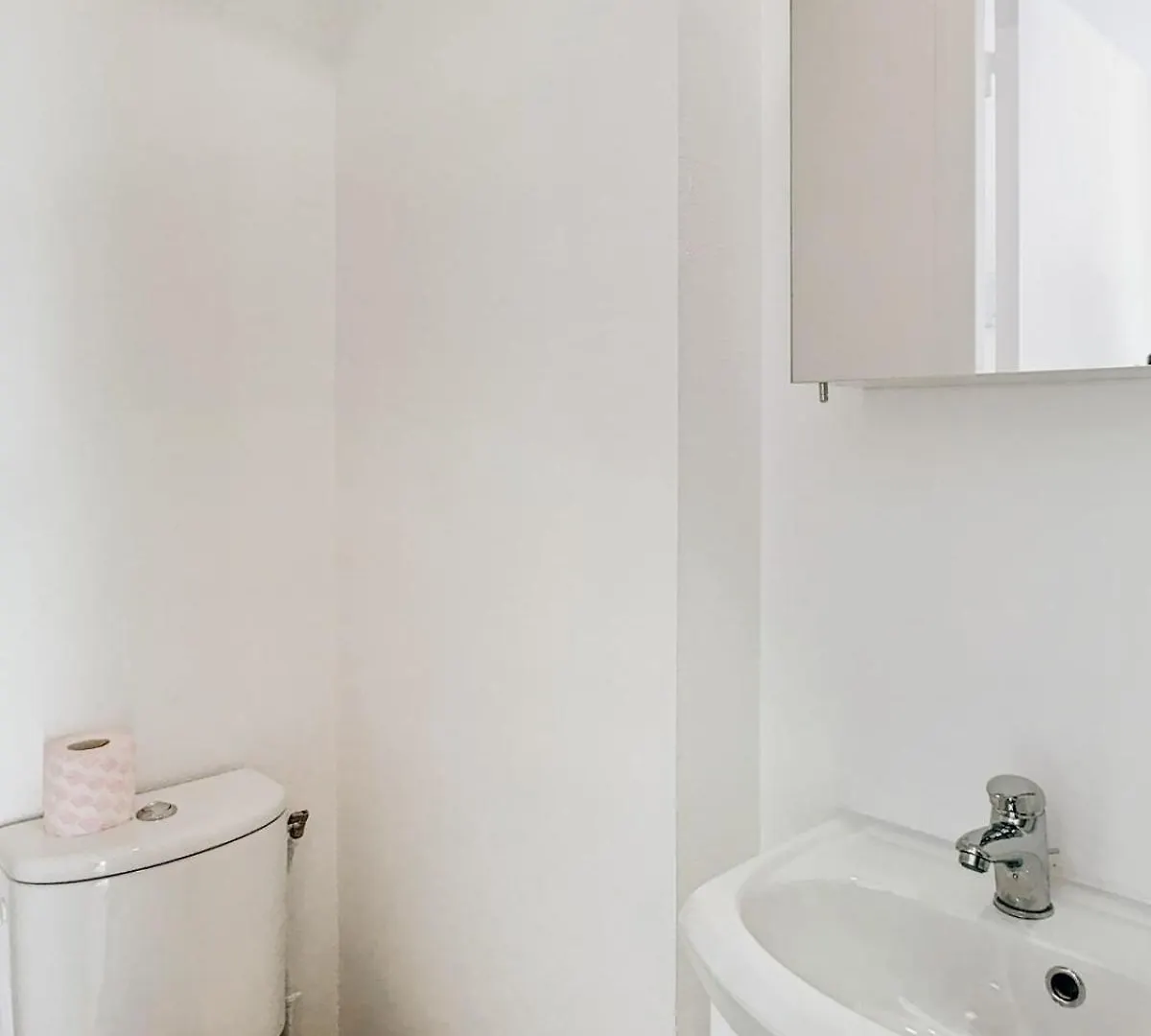 Apartment 19m2 With Air Conditioning In The 15th Paris